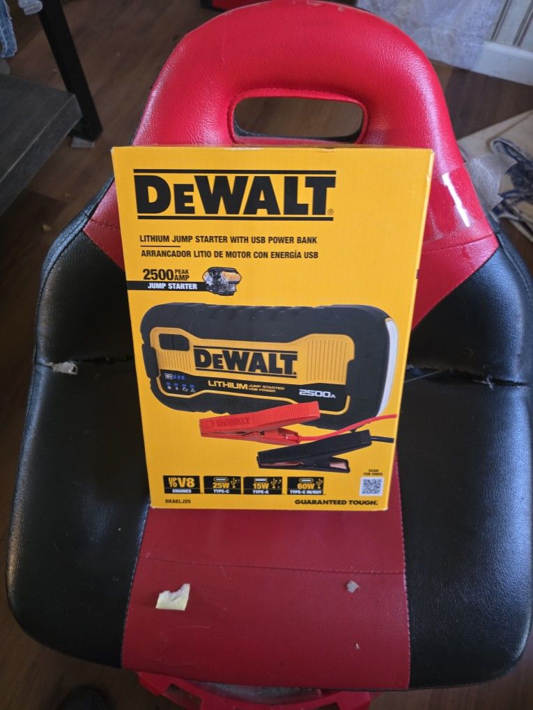 DeWalt Jummper Box