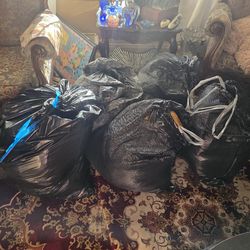 6 bags  full of women clothing(best offer)