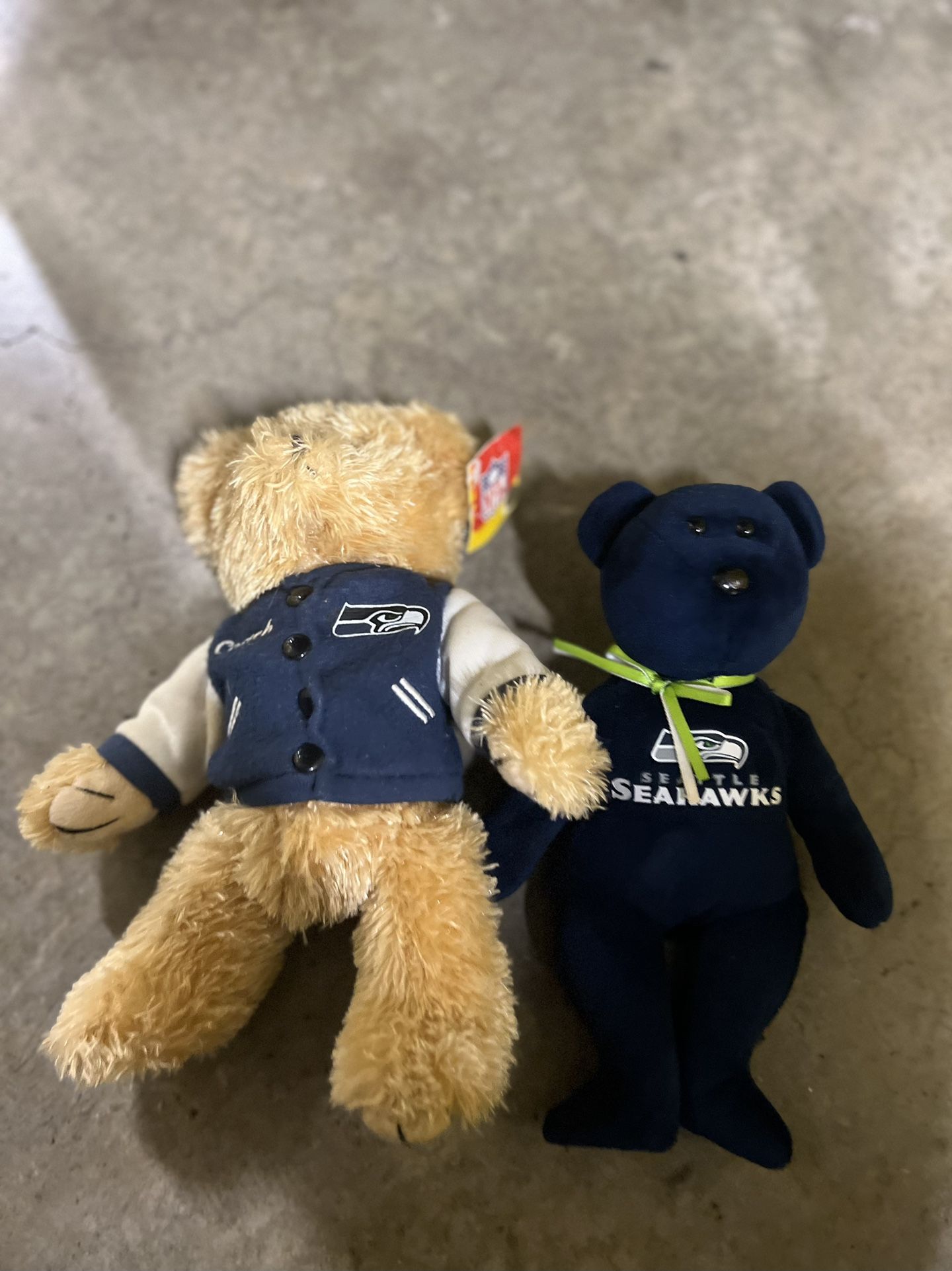 Seattle Seahawks Stuffed Bear A lot