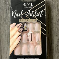 Ardell Nail Addict Press On Premium Nude/Black Embellished Nails