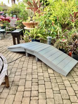 7.5’ Garden Patio Bridge: 90.5”L x 25”W x 14”H