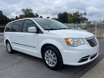 2015 Chrysler Town and Country