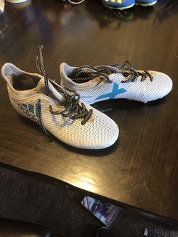 Soccer cleats
