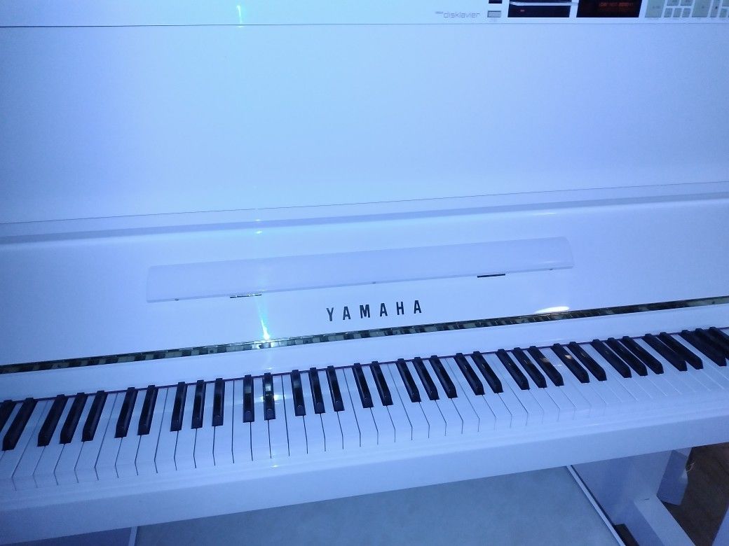Yamaha Piano MX-100 Player Upright In (White) Rare