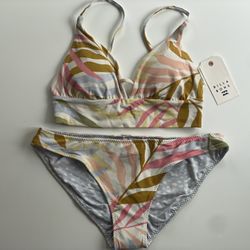 Brand New Billabong  Bikini Set