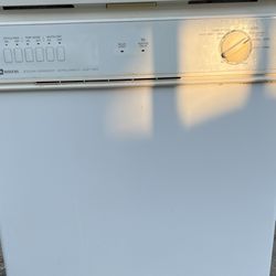 Maytag WHITE Dishwasher For sale 