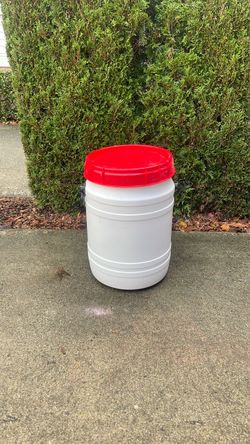 Large Plastic Storage Barrel with Red Lid 16 gallons