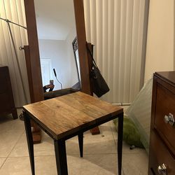 Mirror Chairs And Table Is Gone