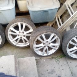 Lexus Is350 18" x 8" - 8.5" Staggered 