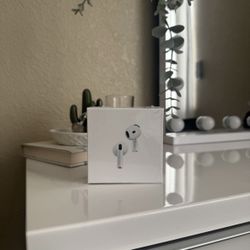 Apple Airpods 4 SEALED