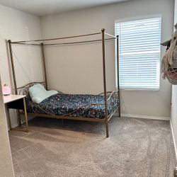 Twin Princess Bed With Twin Mattress
