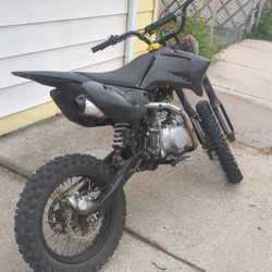 SSR 140cc Dirtbike