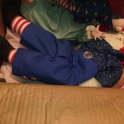 Lots Of Vintage And Antique Dolls 