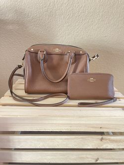 COACH Purse & Wallet Set