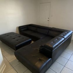 Black Leather L-Shaped Couch With Island