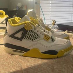 Jordan 4s 