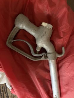 Fuel pump nozzle