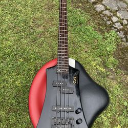 Cort Space B2 Steinberger 80’s Headless Bass Guitar Plays & Sounds Good! Shipping is available or Free pickup at Kempsville library in Virginia Beach.
