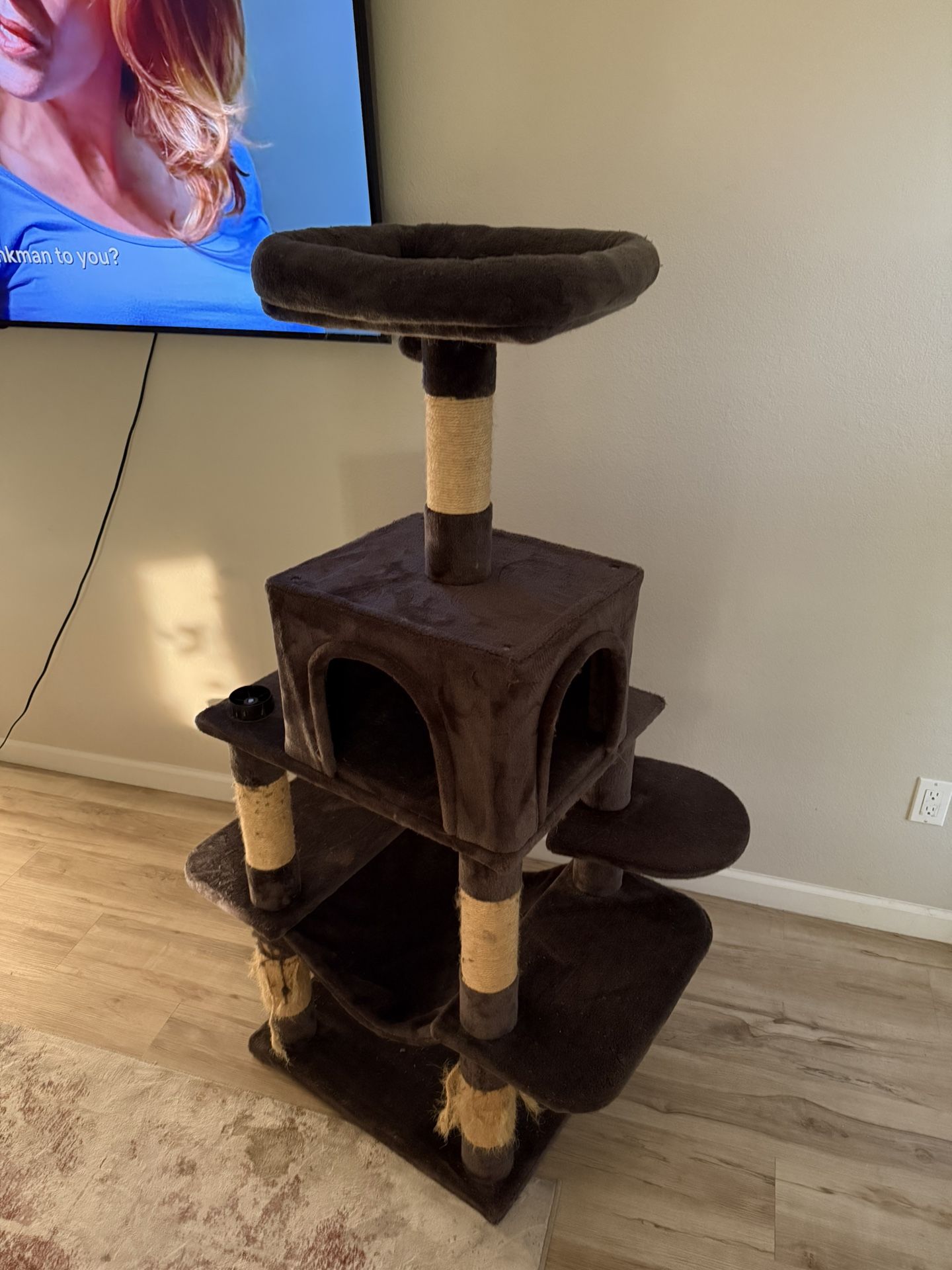 Cat tree