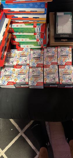 Prismatic evolutions booster bundle