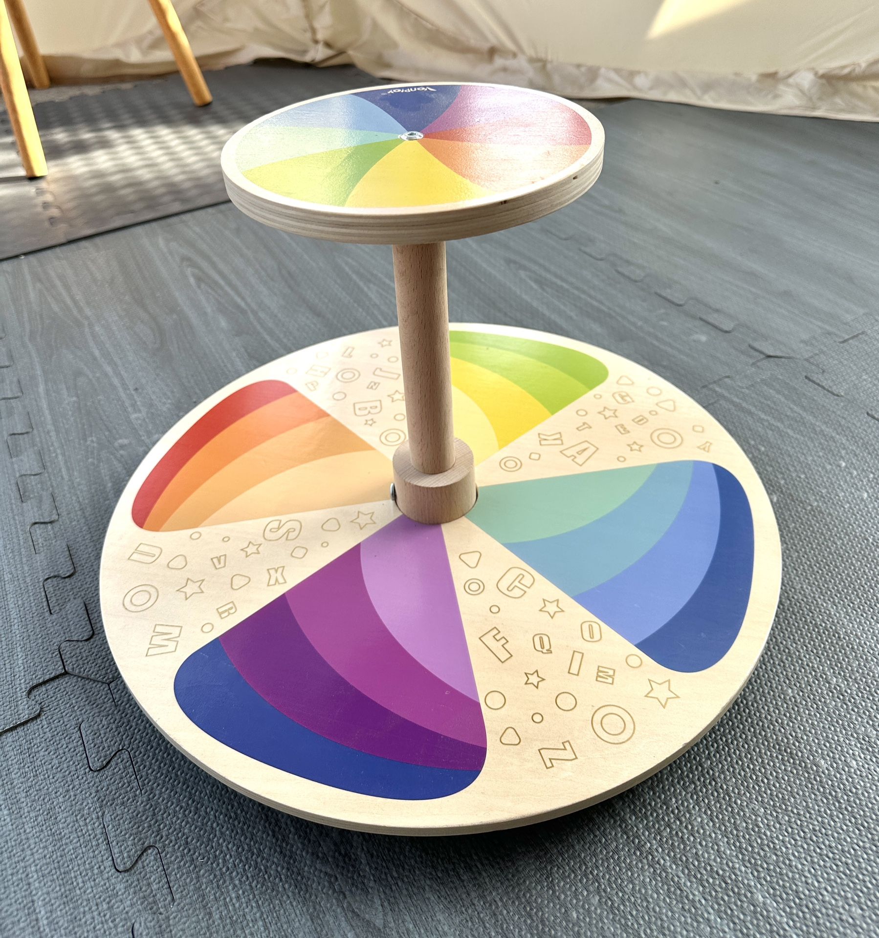 Van play Wooden Sit and Spin