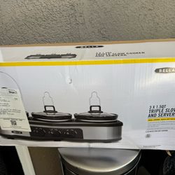 Slow cooker, triple server