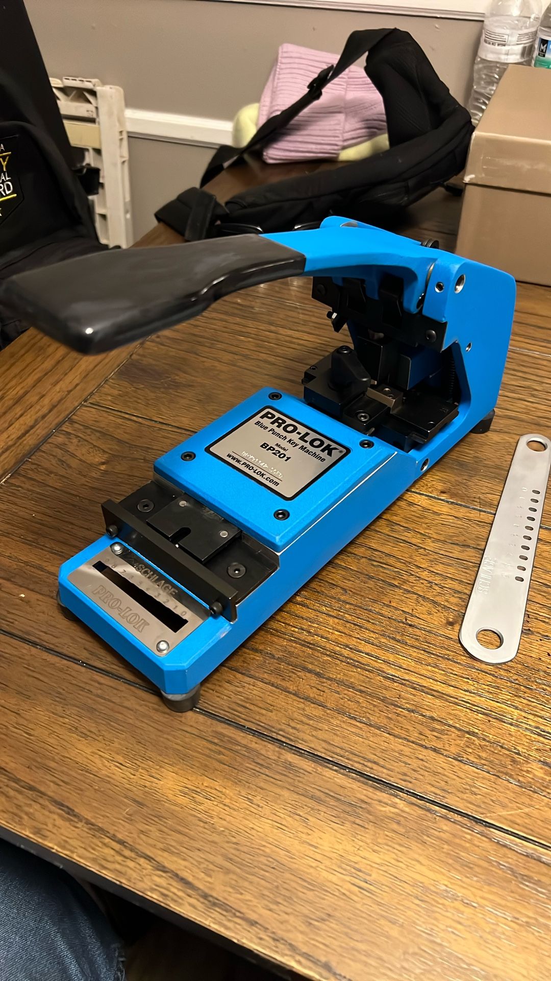 Blue Punch Key Machine