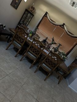 9 Piece Dinning Table