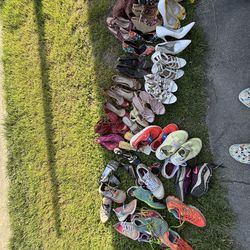 Women’s shoes $1 each pair