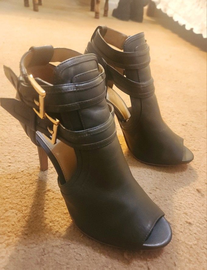 Michael Kors Peep Toe Stilleto Heels