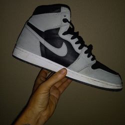 Air Jordan 1 High Shadow 