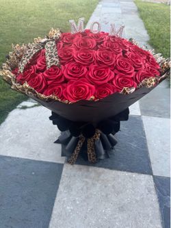 Eternal roses