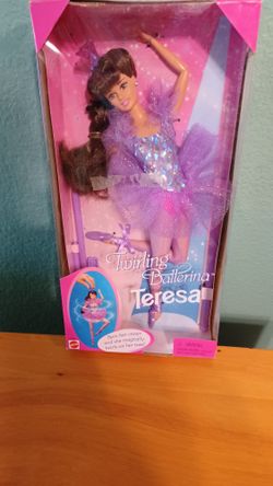 Twirling Ballerina Teresa 