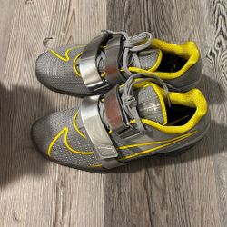 Weightlifting shoes Nike