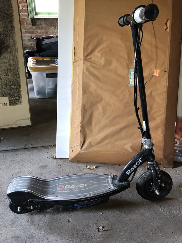 Razor Scooter E100 Electric Motorized Scooter Black - Needs Charger for Sale in St. Louis, MO ...