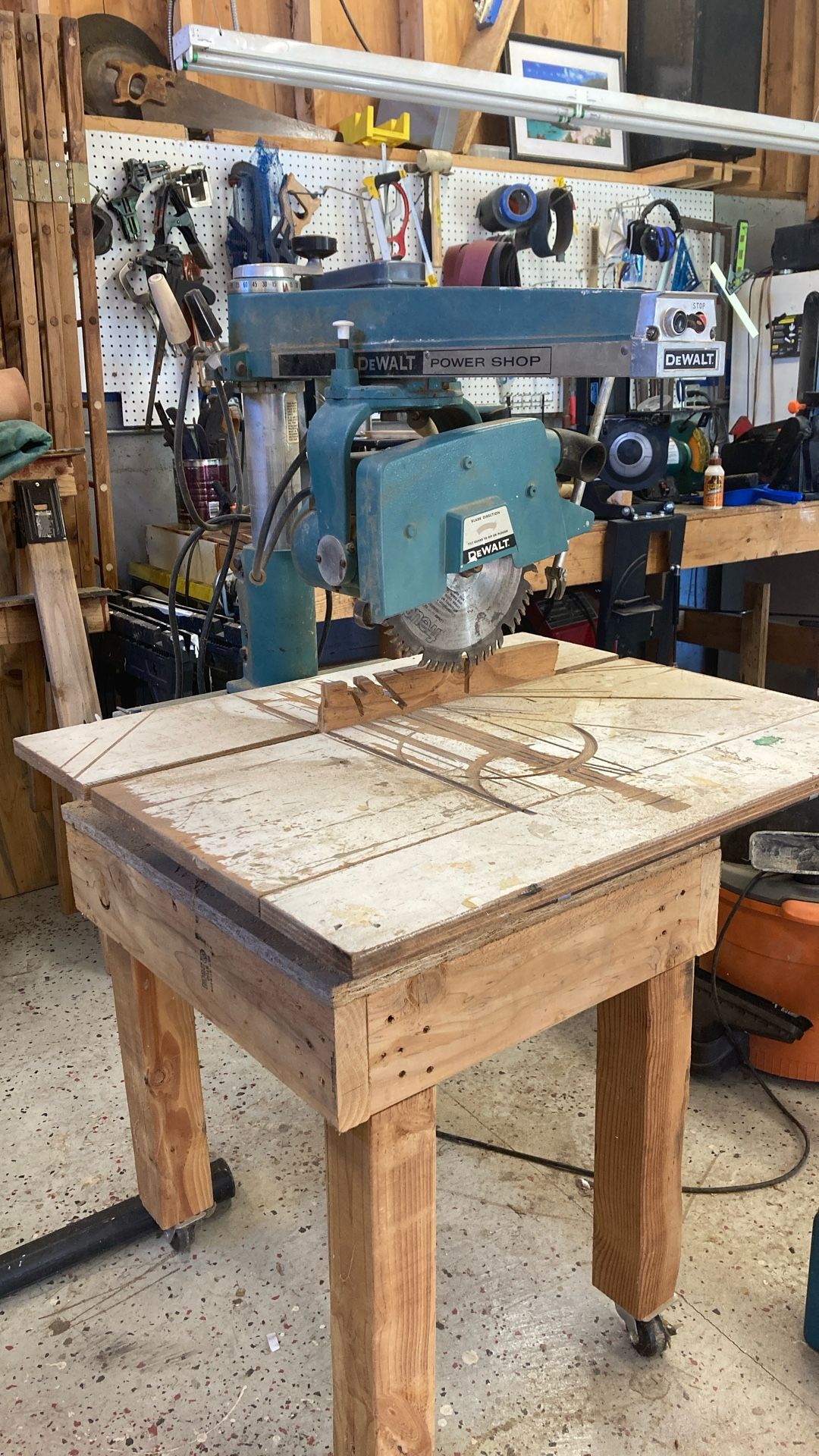 DeWalt Radial Saw