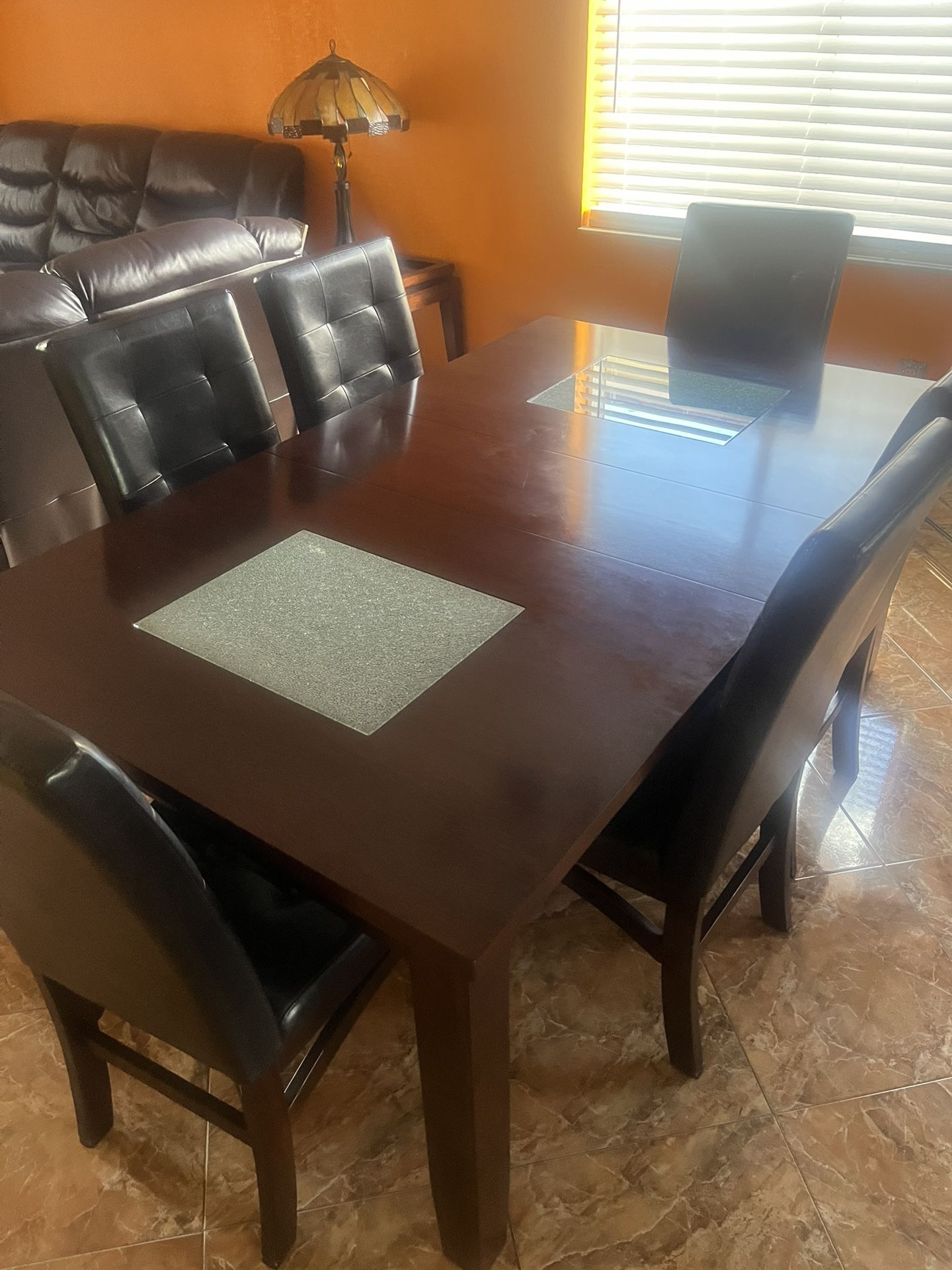 Comedor Dining Table