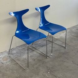 Italian Blue Stacking Delfy Chairs by Gino Carollo for Ciacci Kreaty 1980s Set of 2