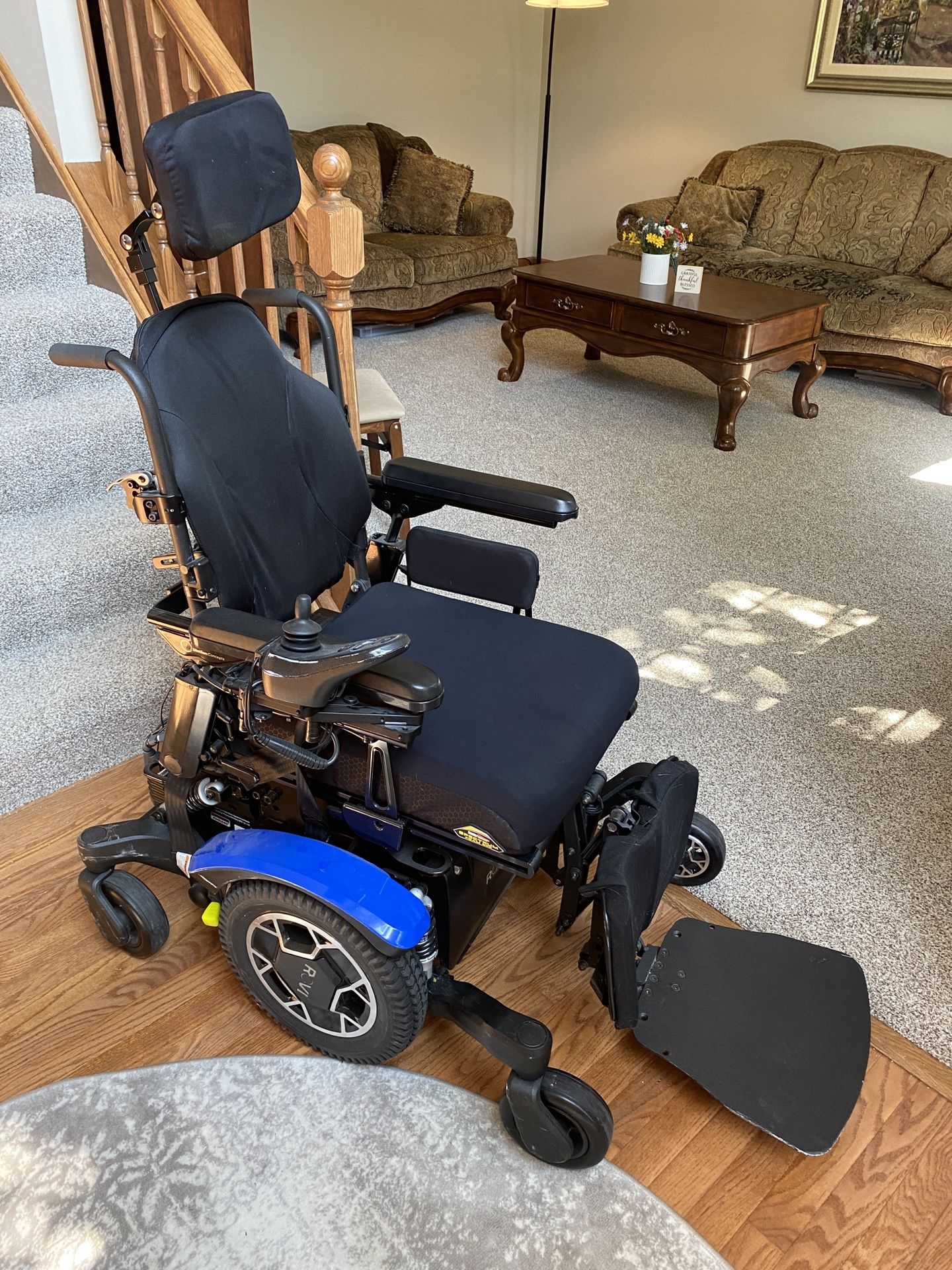 Rovi A3 Power Wheelchair