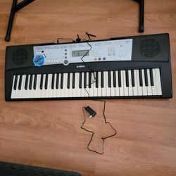 Yamaha Full Size Piano Keyboard With Adjustable Stand And Power Cord 