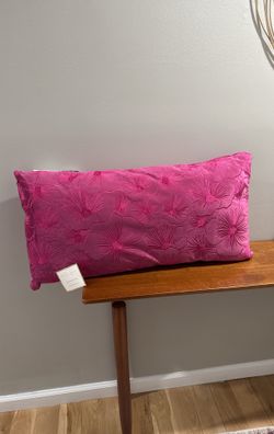 Christian Siriano Decorative Bed Pillow. 