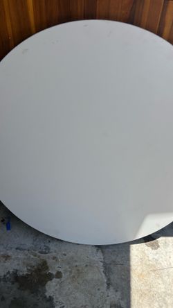Single Round Table Top