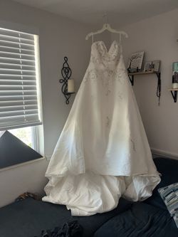 Wedding dress