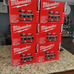 Milwaukee Drill Set New 