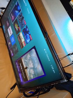 Roku Smart TV Flat Screen 32