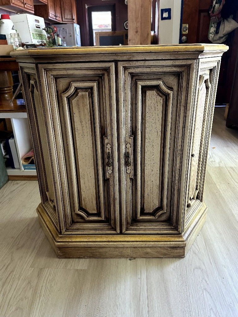 Small Entryway Table