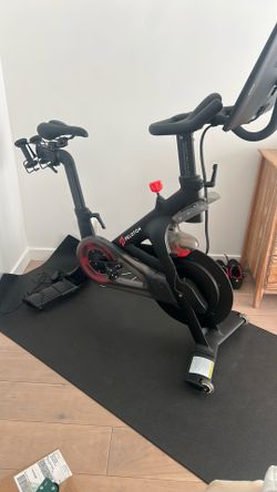 Peloton Bike!! One User!!