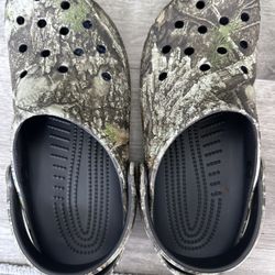 Crocs Size 10 men 12 in Womens