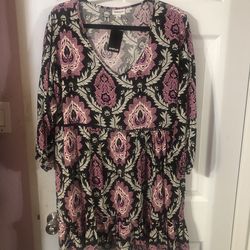 Womens Size 14 / 16 Tunic Length Too “Tunic Stance Print”.  Color Maple Medallion.  Brand New With Tags .  Brand Avenue .  Smoke free home