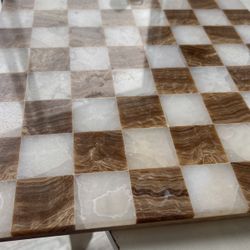White And Tan Marble Chess Set